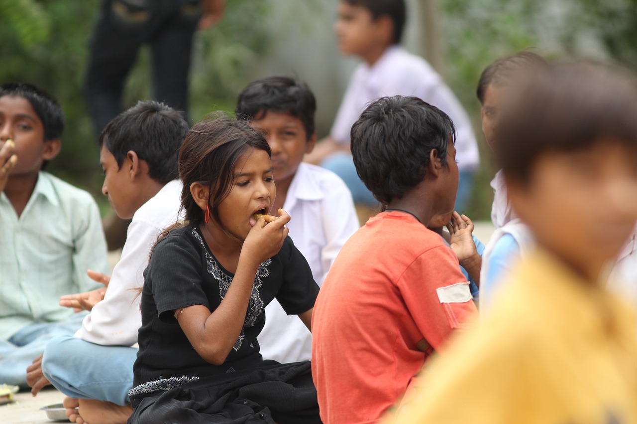 children, indian, eating
